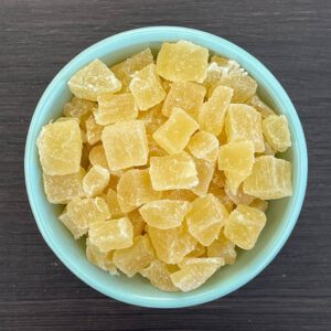 Piña Deshidratada en Cubo